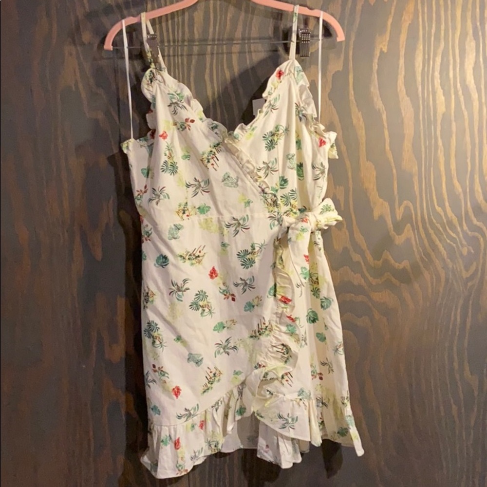 Gilli tropical print faux tie front wrap dress NWT